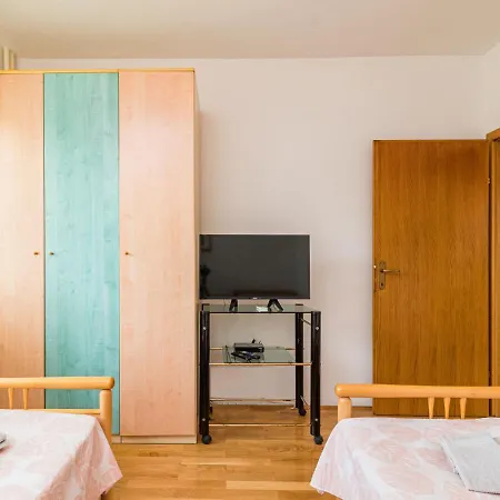 Jere-1 By Interhome Apartment Pula